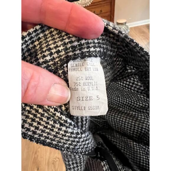 Boys Vintage Houndstooth Pleated Trousers with Flat Houndstooth Hat - Picture 5 of 8